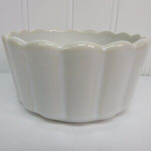 Pioneer Woman Colette Scalloped Ramekin Cream White Stoneware 4in diameter New